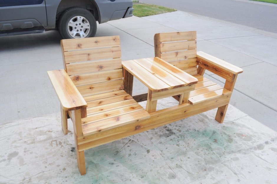 Деревянные скамейки со спинкой