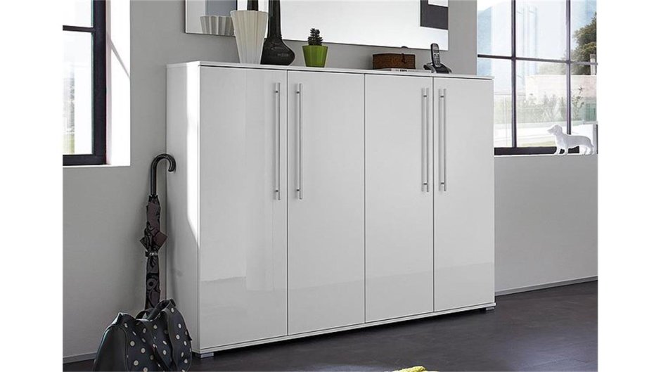 Невысокие шкафы в интерьере