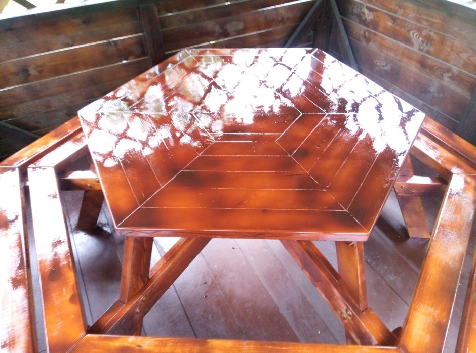 Обожженный стол в беседку