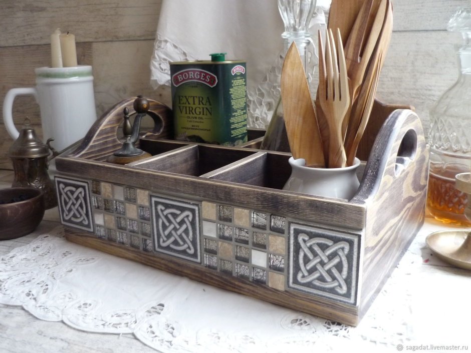 Органайзер для кухни из дерева