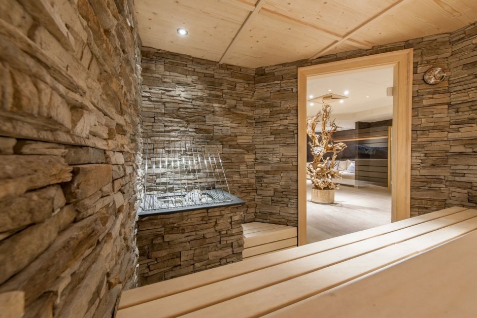 Отделка парной камнем
