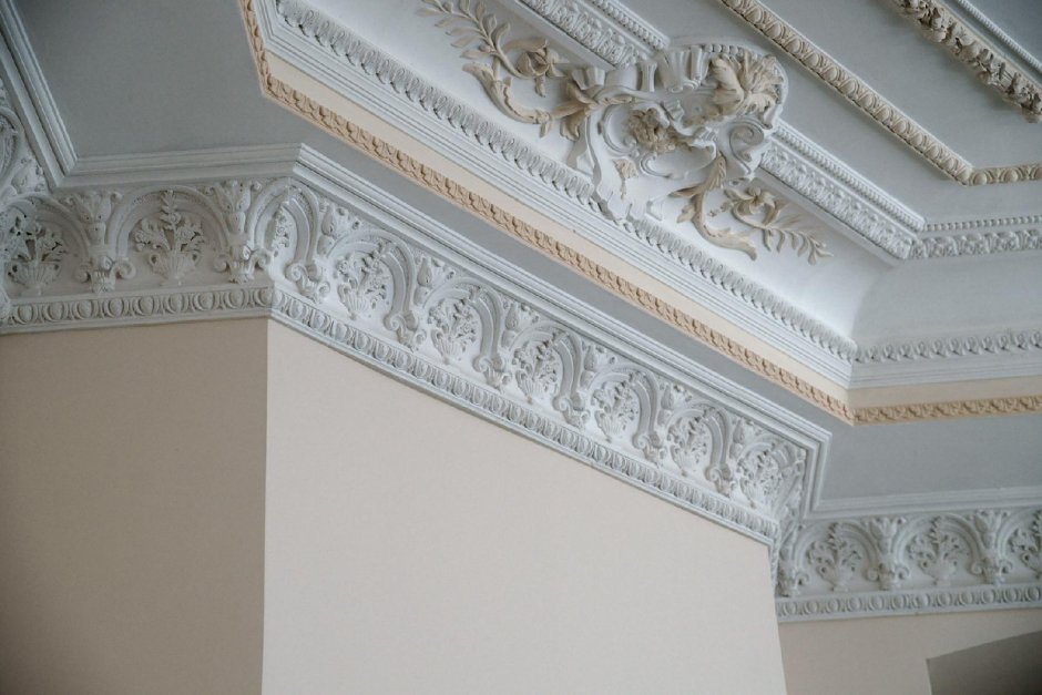 Петергоф гипсовая лепнина