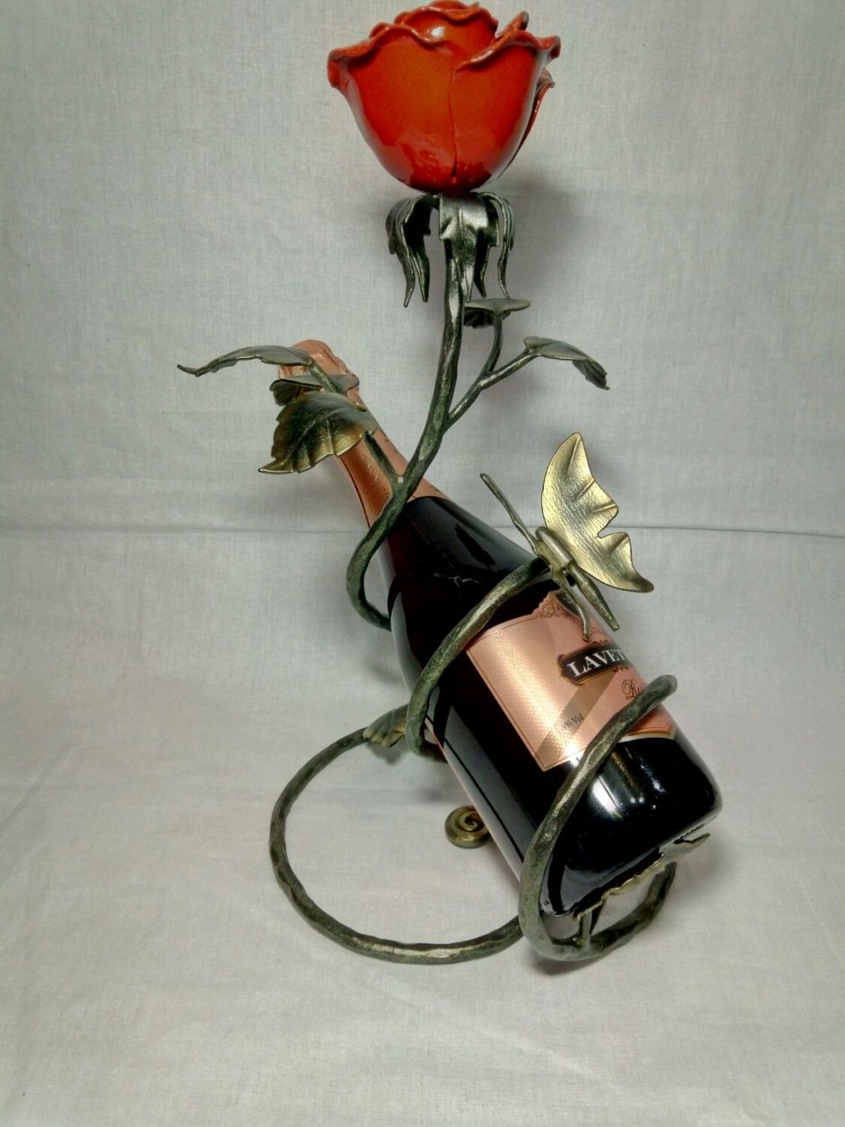 Кованые подставки под бутылки