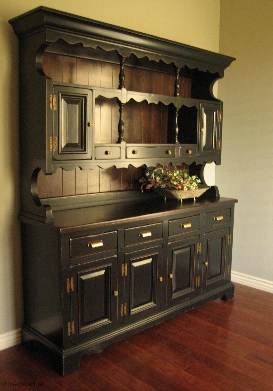 Буфет для кухни в скандинавском стиле