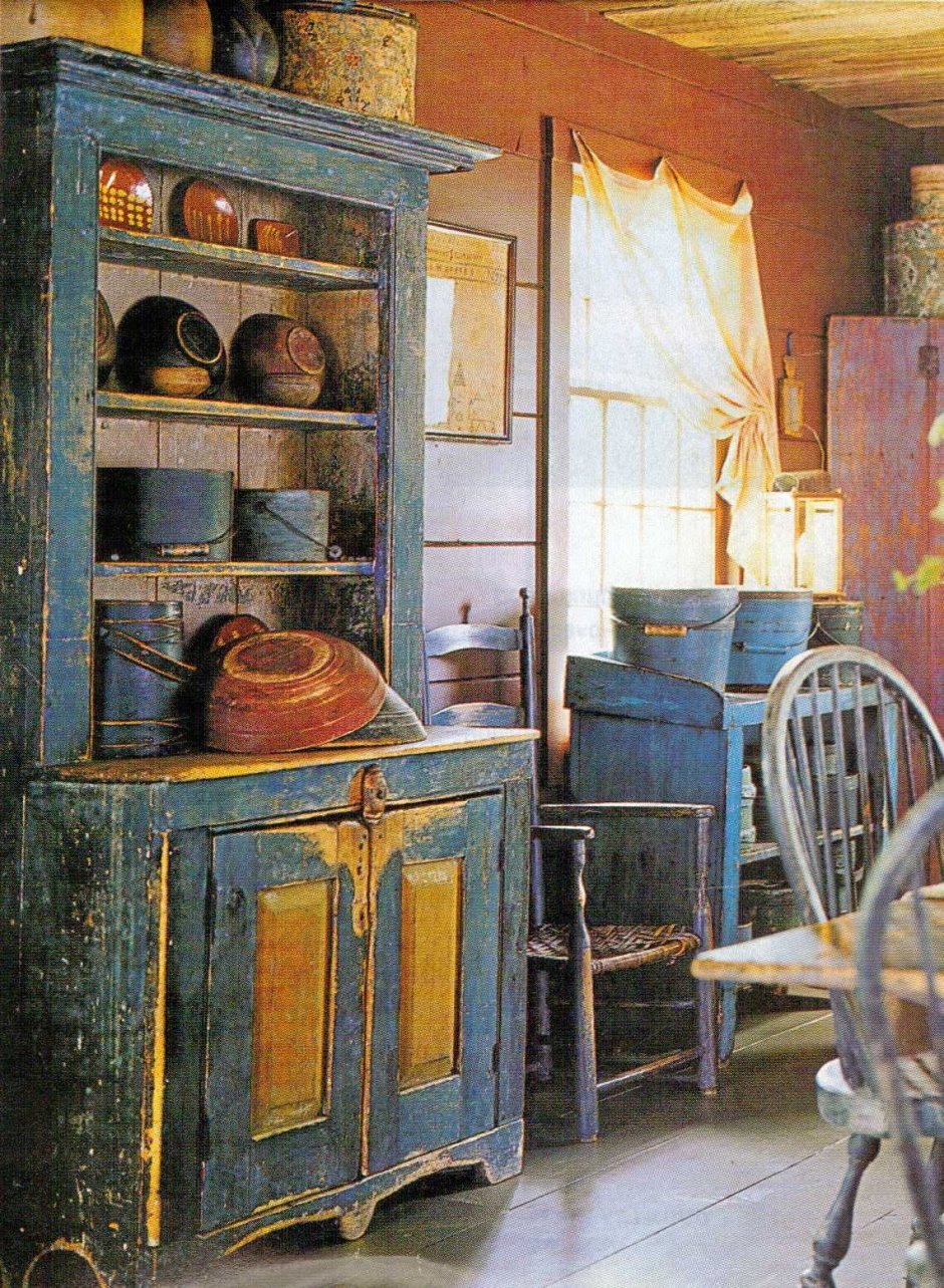 Старая мебель