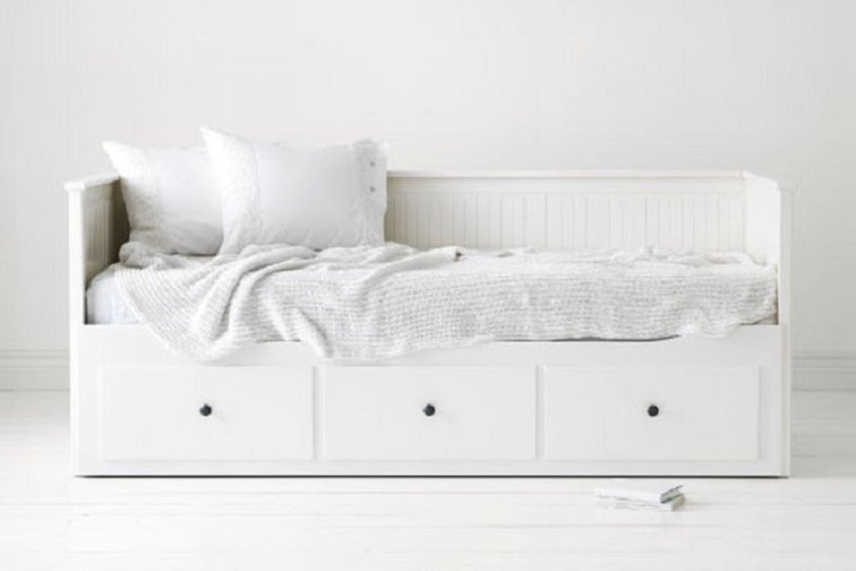 Кровать кушетка икеа черная