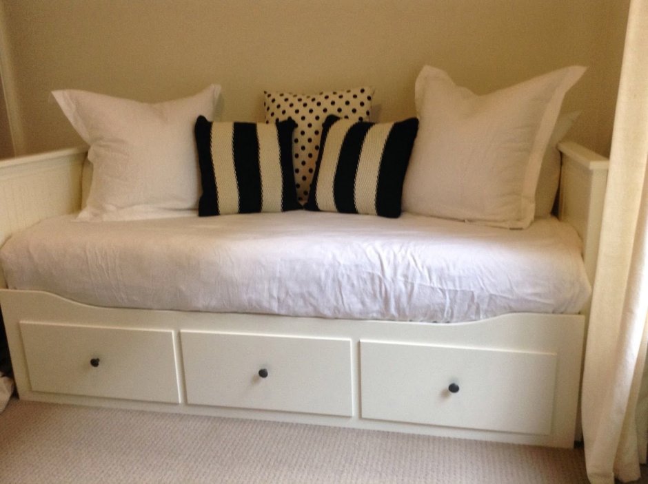 Кровать кушетка икеа ХЕМНЭС