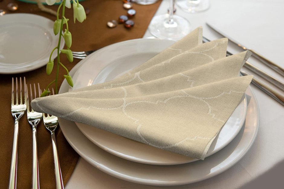 Необычные салфетки на стол