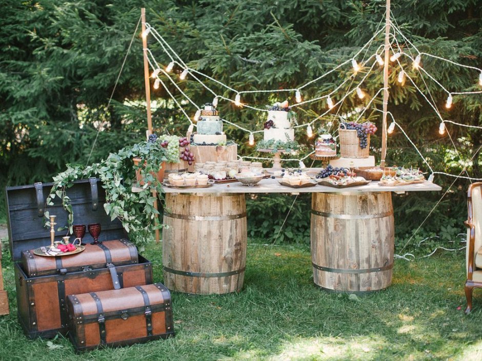 Журнальный столик из дерева