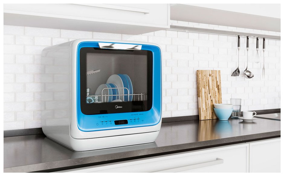 Встраиваемая микроволновка в маленькой кухне