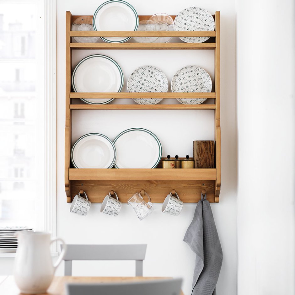 Кухня в стиле Кантри с открытыми полками