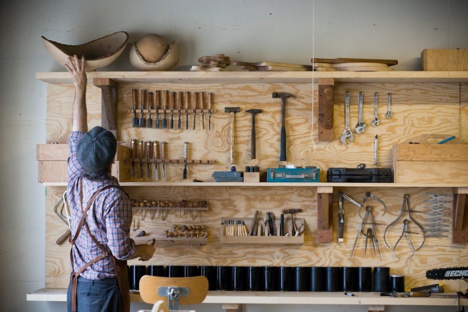 Обустройство мастерской на даче