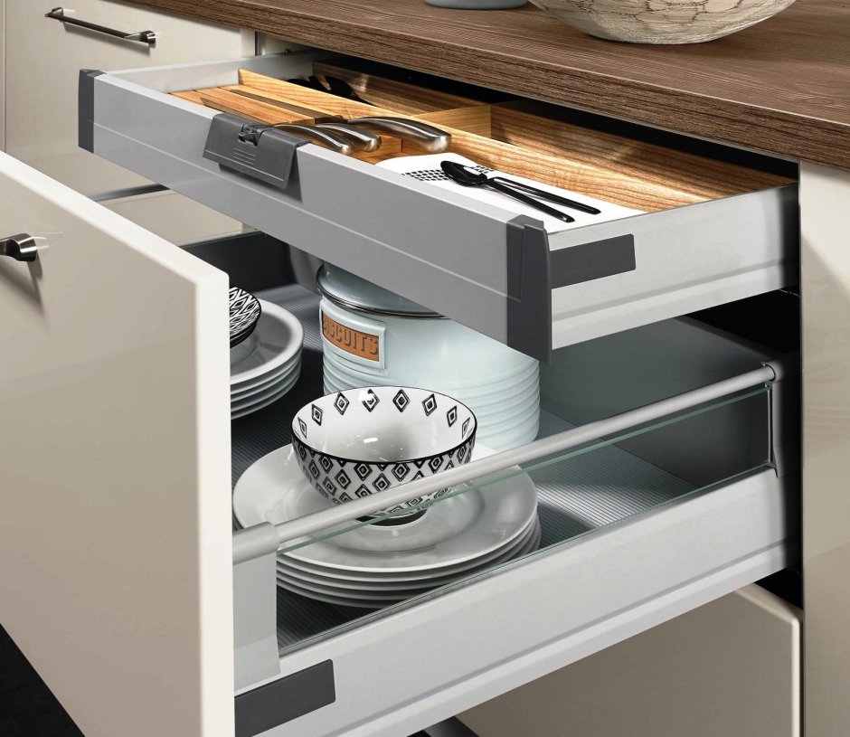 Функциональные шкафы для кухни