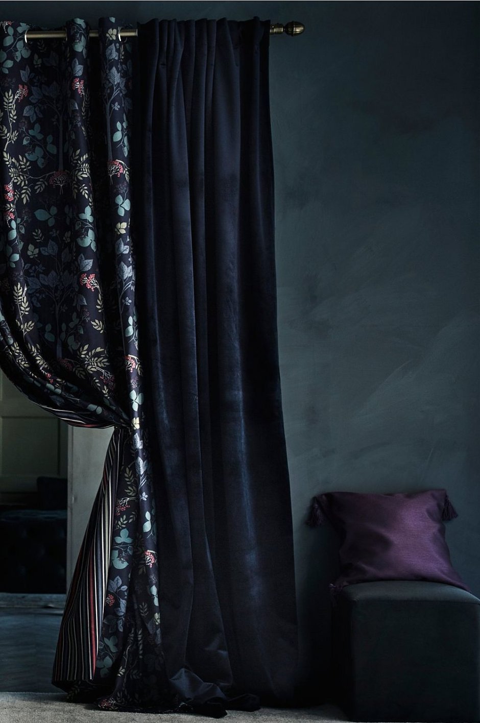 Шторы голубой бархат