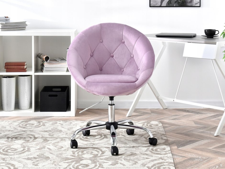 Модные кресла на колесиках