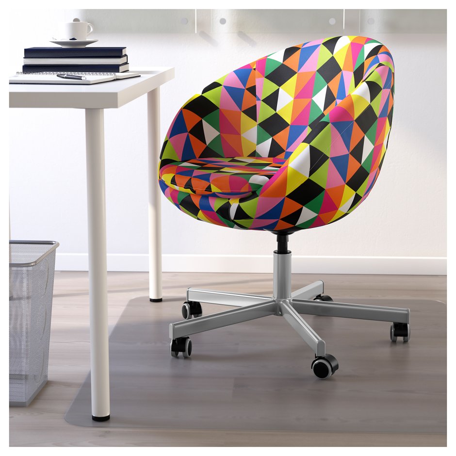 Стул икеа СКРУВСТА