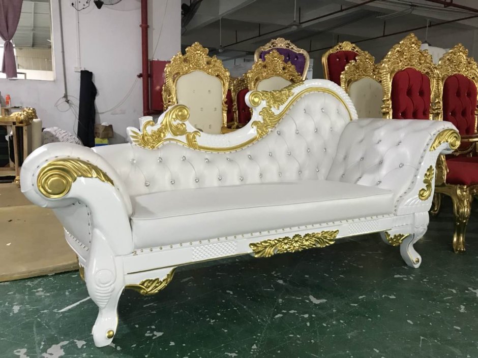 Диван в стиле Барокко