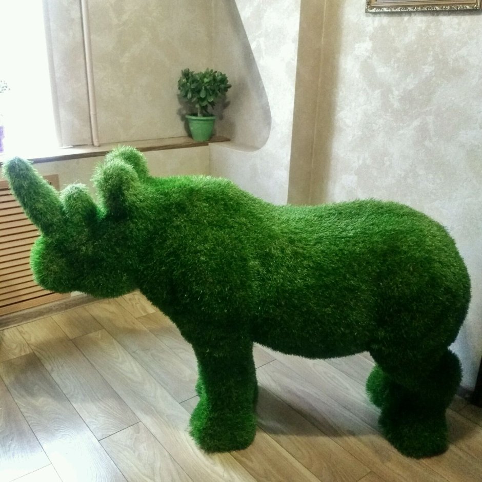 Садовые фигуры из искусственной травы