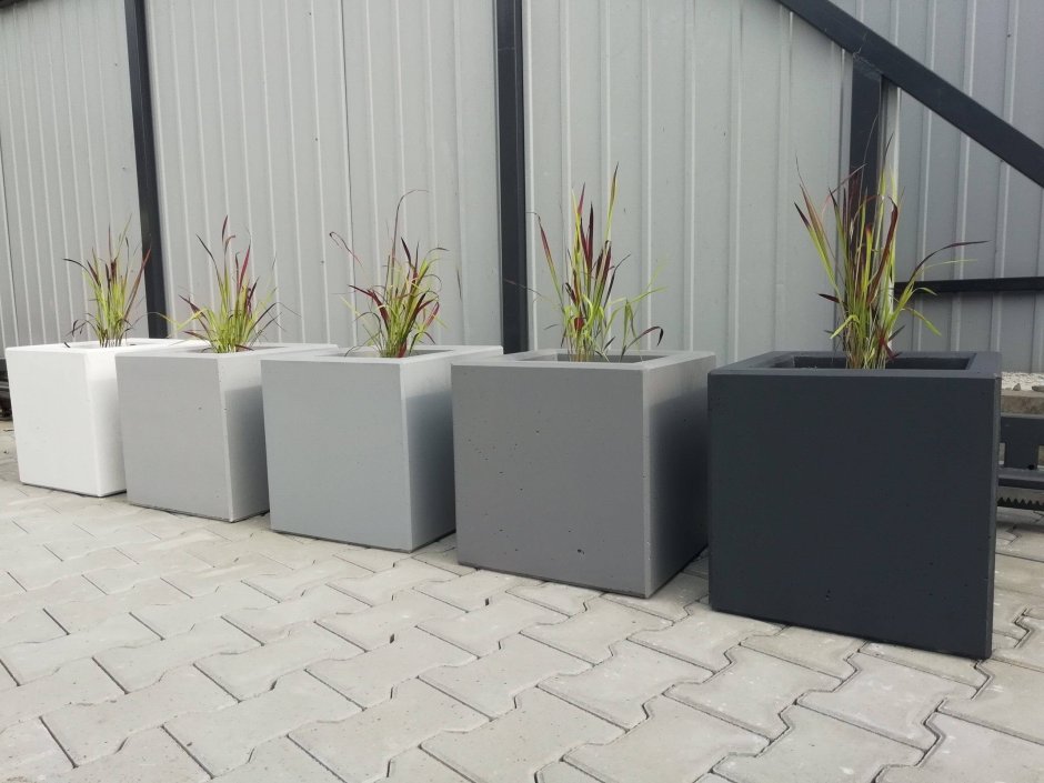 Кашпо бетонное уличное