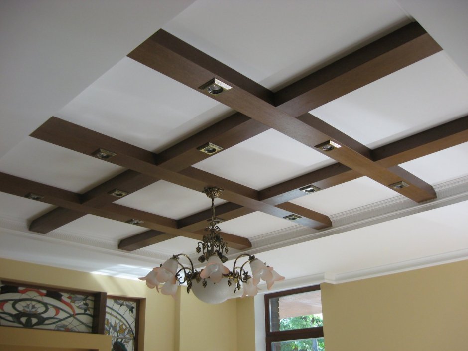 Фальшбалки в интерьере Шале