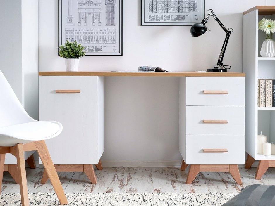 Письменный стол в скандинавском стиле
