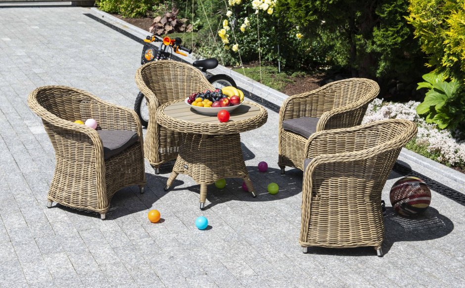 Кресло Равенна из искусственного ротанга