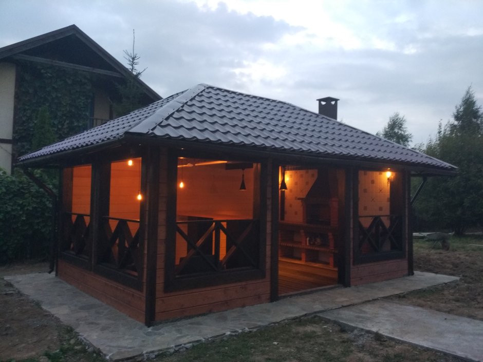 Пергола патио с мангалом