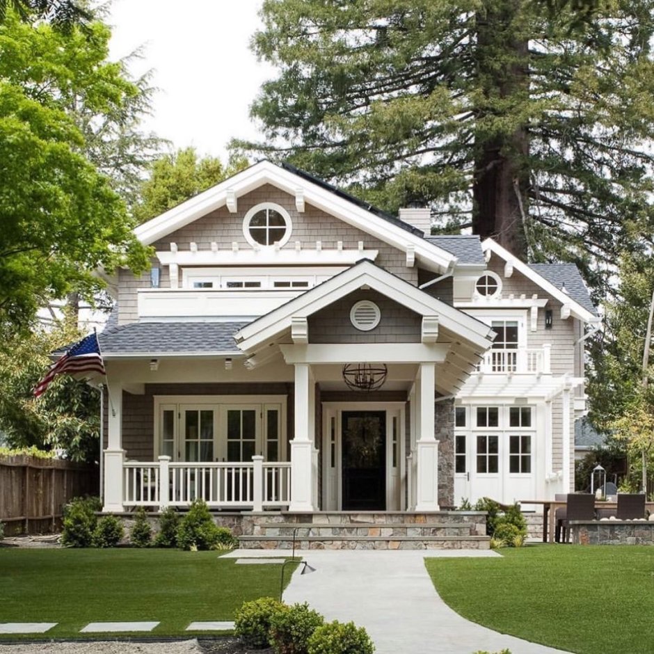 Американский дом спереди