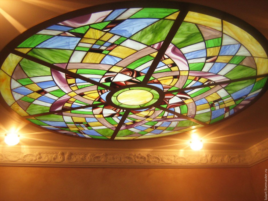 Светильник с витражной росписью