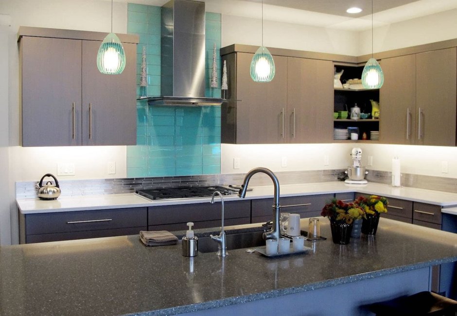 Кухонный фартук невысокий