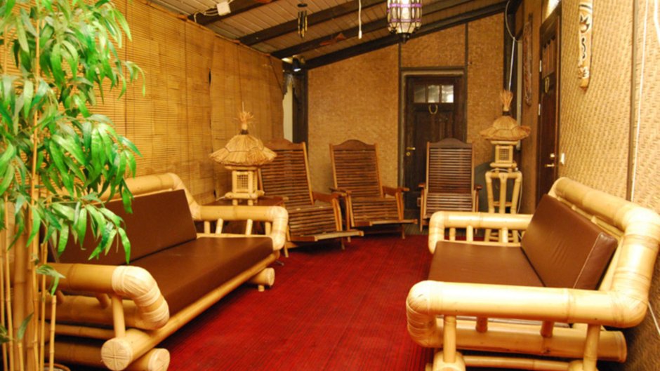 Диванчик в баню в комнату отдыха