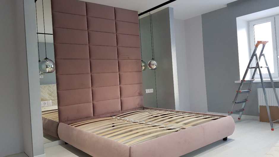 Кровать до потолка