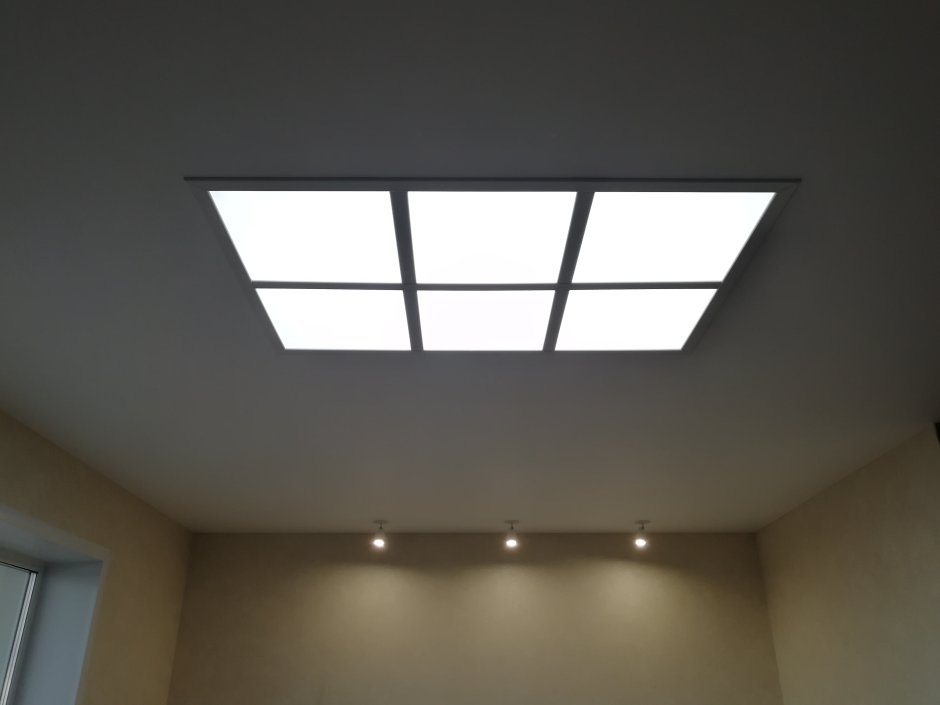 Имитация окна на потолке