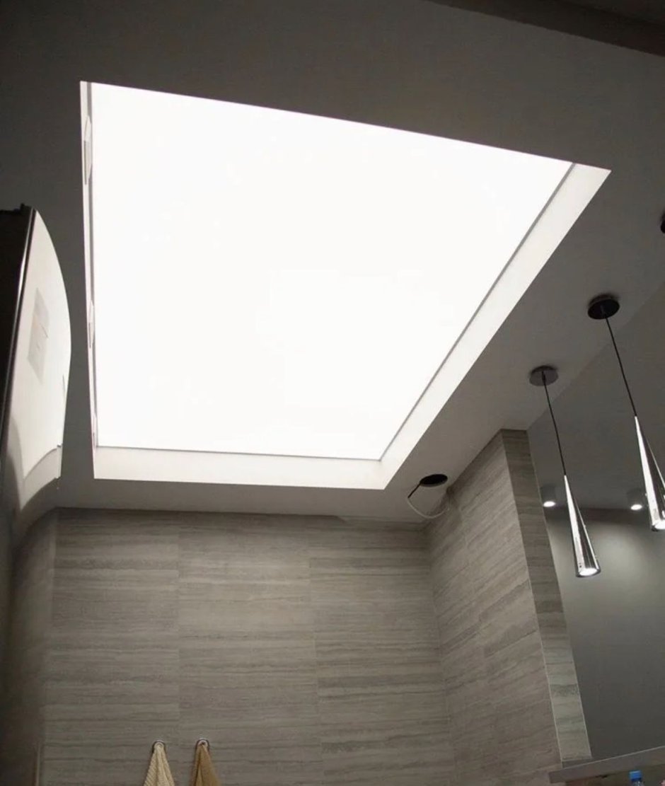 Светопропускаемый натяжной потолок