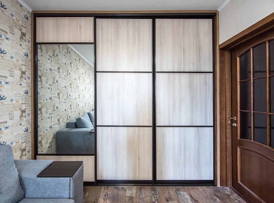 Шкаф купе разной глубины