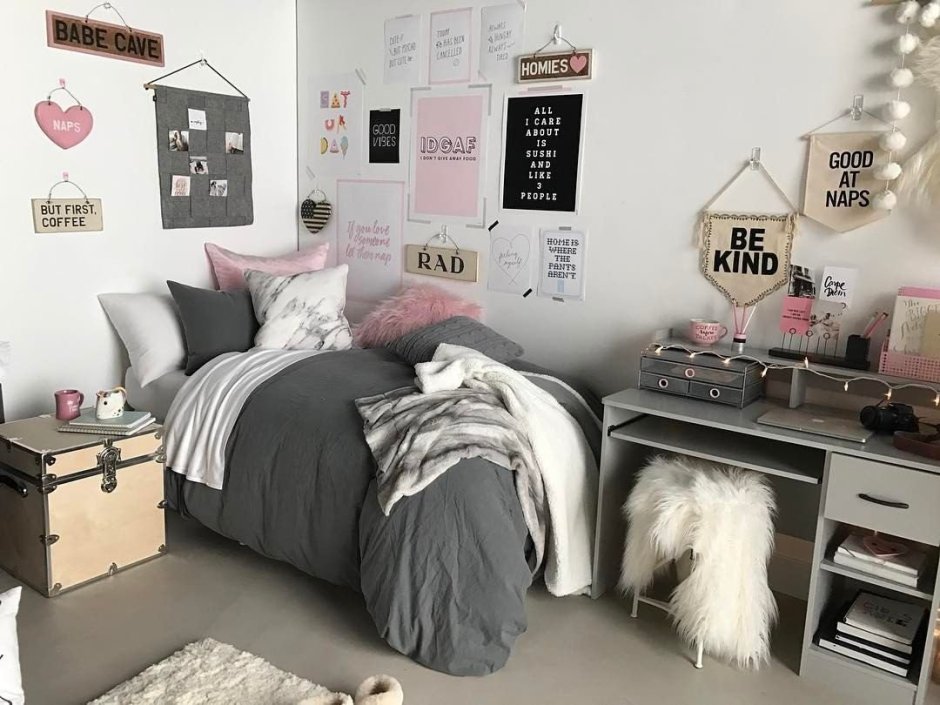 Корейская комната девушки