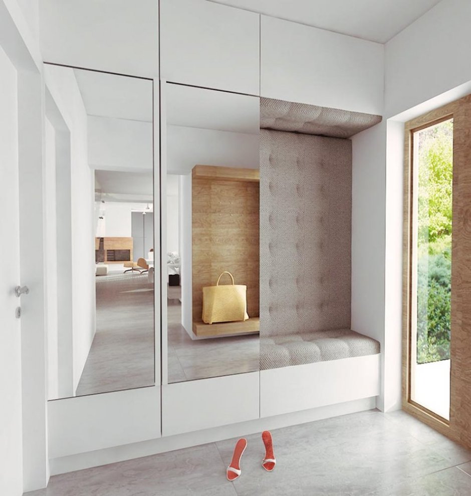 Стильный шкаф в прихожую