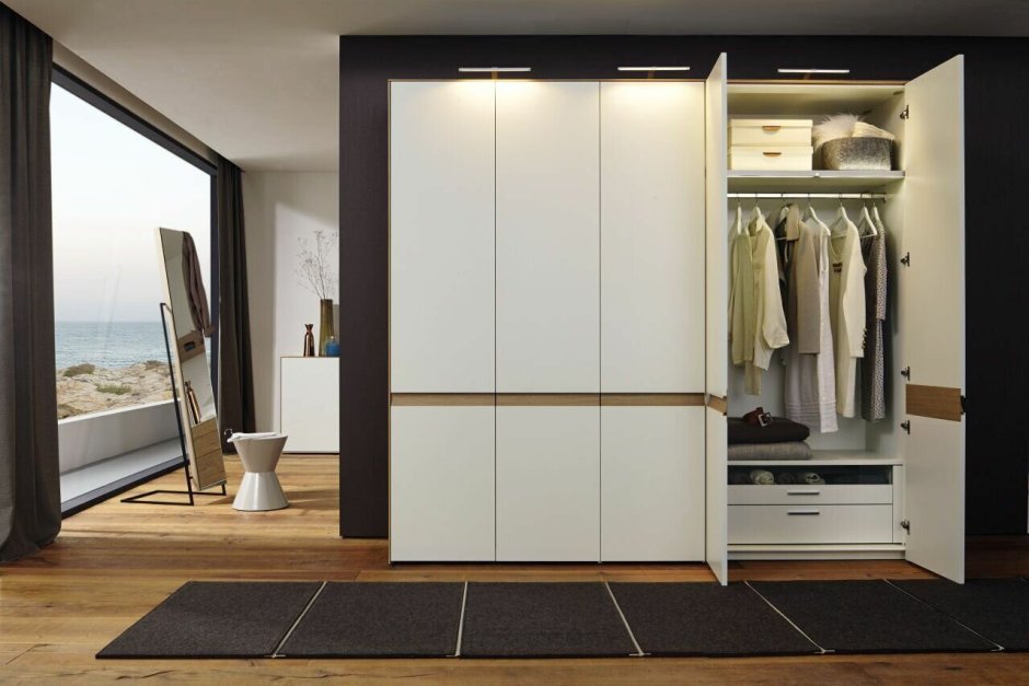 Современные шкафы в прихожую