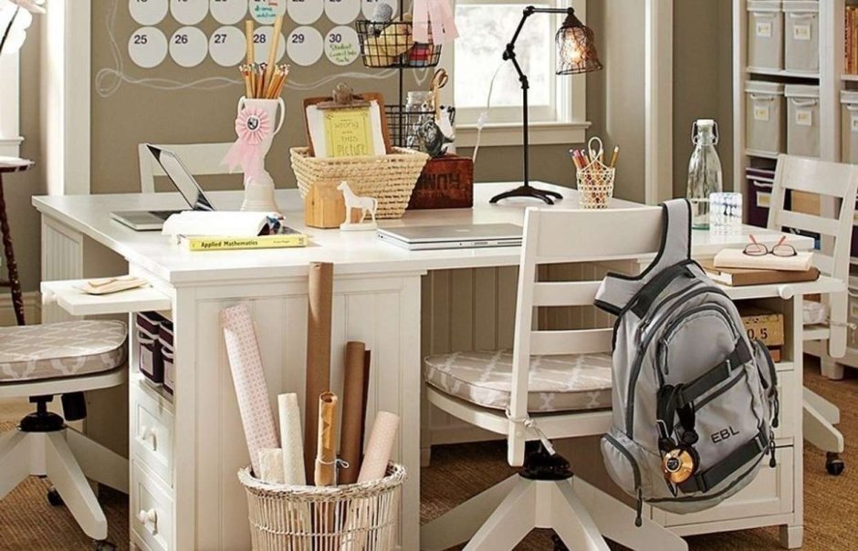 Освещение над рабочим столом