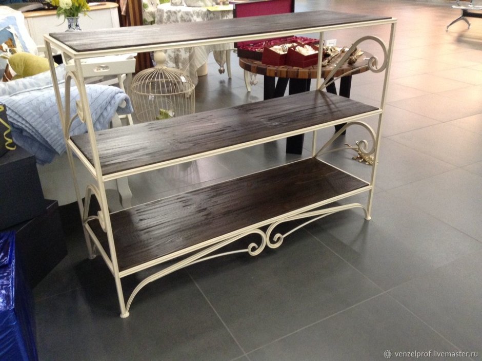 Консоль Этажерка