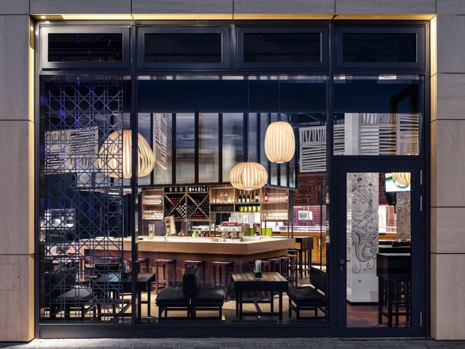 Витрина кофейни