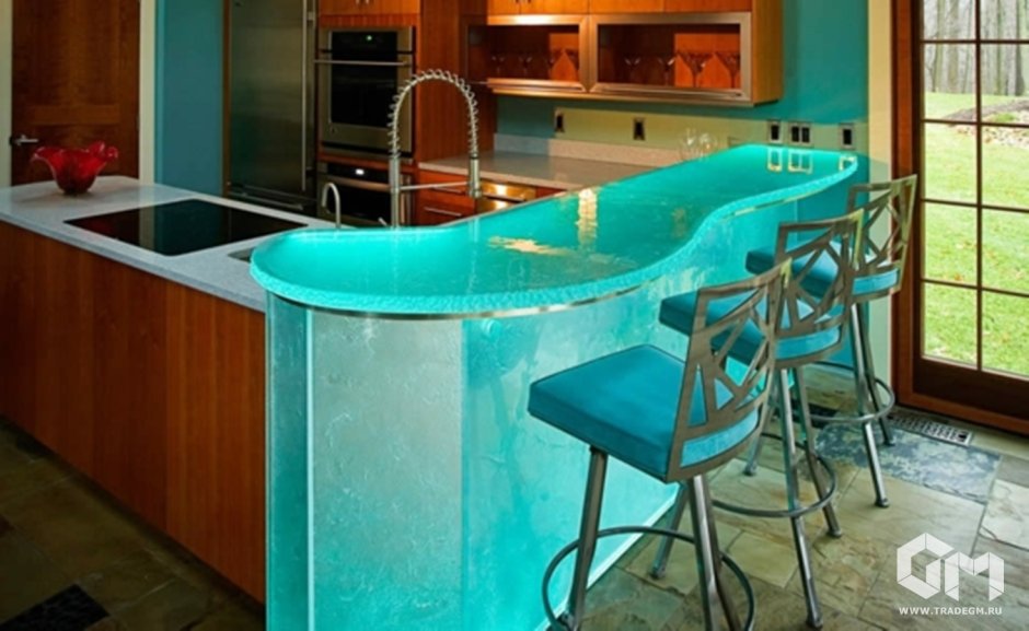 Стеклянная столешница для барной стойки