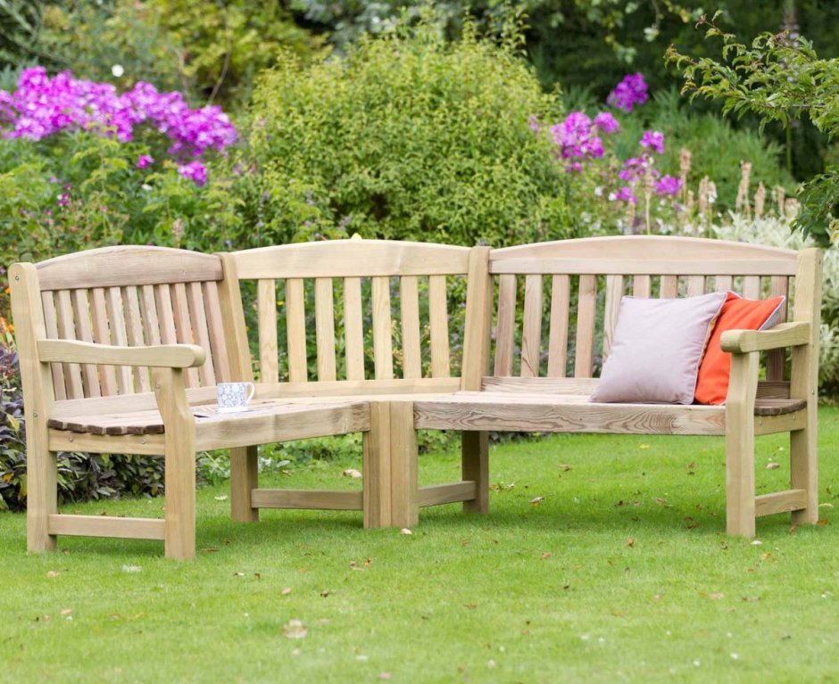 Разрисованные скамейки