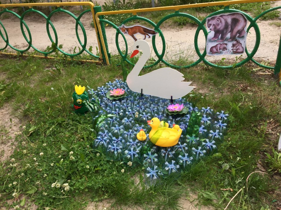 Клумбы в детском саду