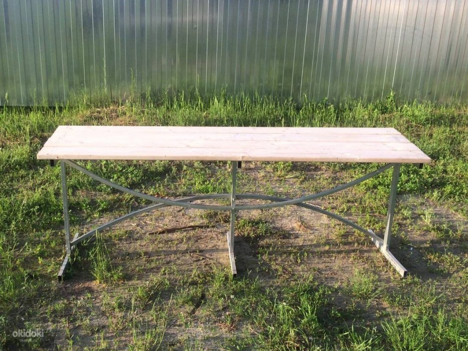 Стол металлический