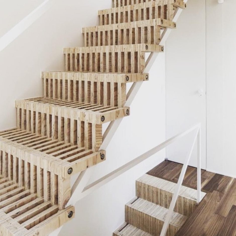 Лестница из фанеры