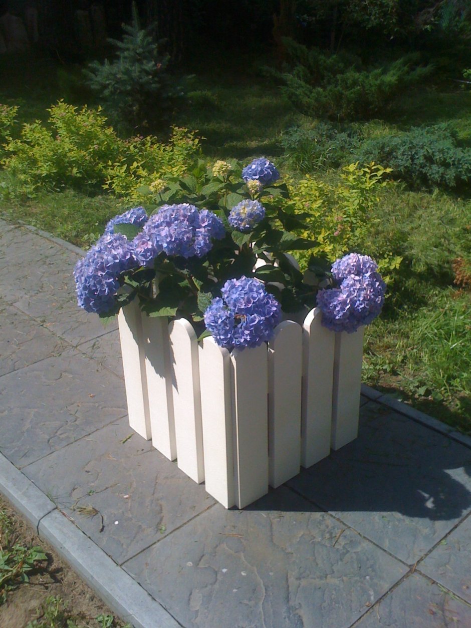 Кашпо для дачи