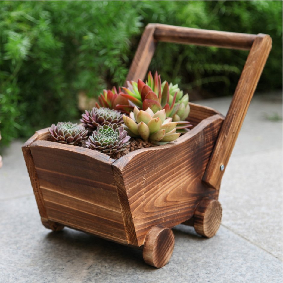 Деревянные кашпо для цветов