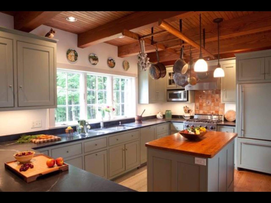 Кухня Прованс с балками