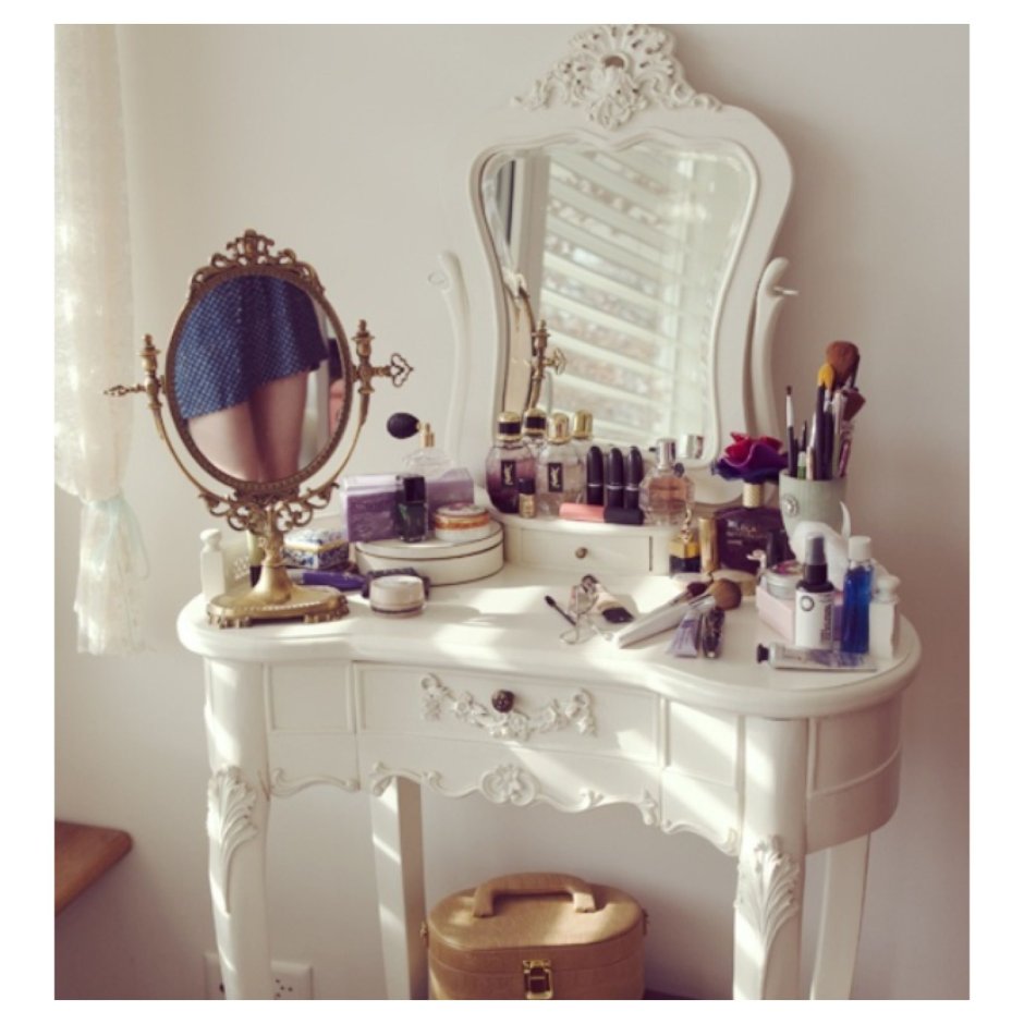 Будуарный столик Сканди